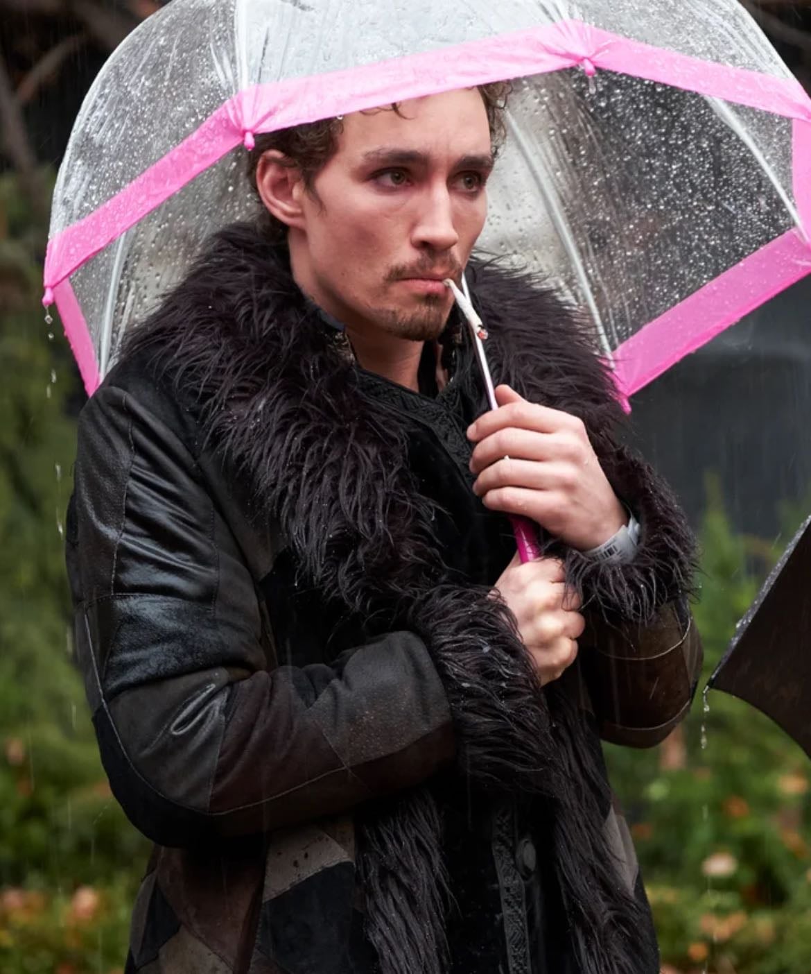 klaus hargreeves - the umbrella academy
