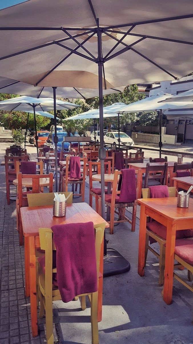 Pantagruel bar - comida deliciosa, porciones abundantes, el ambiente no siempre es lo mío pero se come muy bien