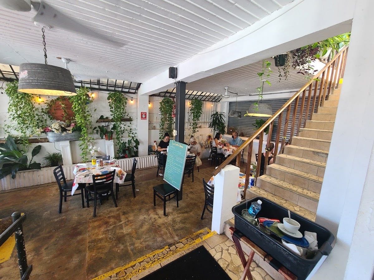 La Casita Blanca