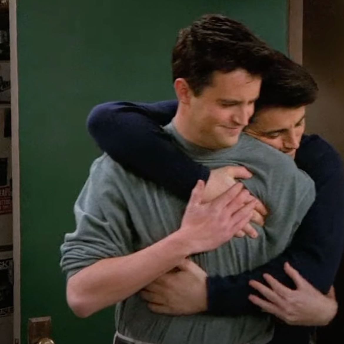 16. The One Where Joey Moves Out - For the bromance