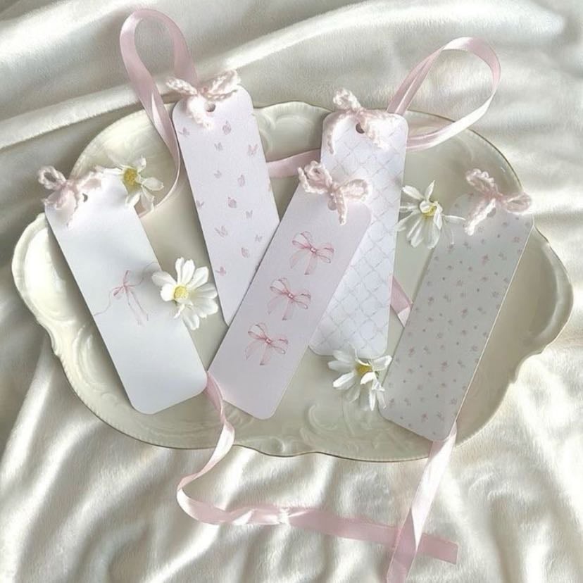 Bookmark🔖 - 🎀📖