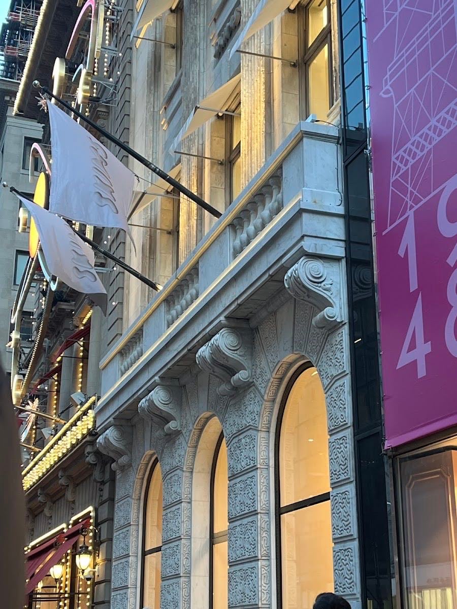 SKIMS NYC FLAGSHIP