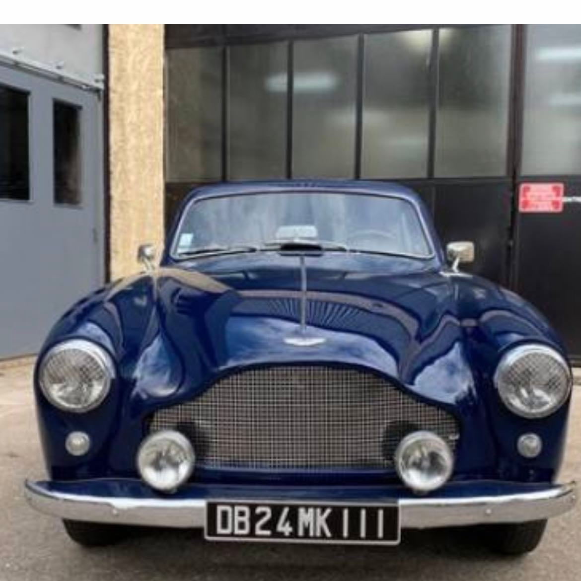 ASTON MARTIN DB2/4 Mk III