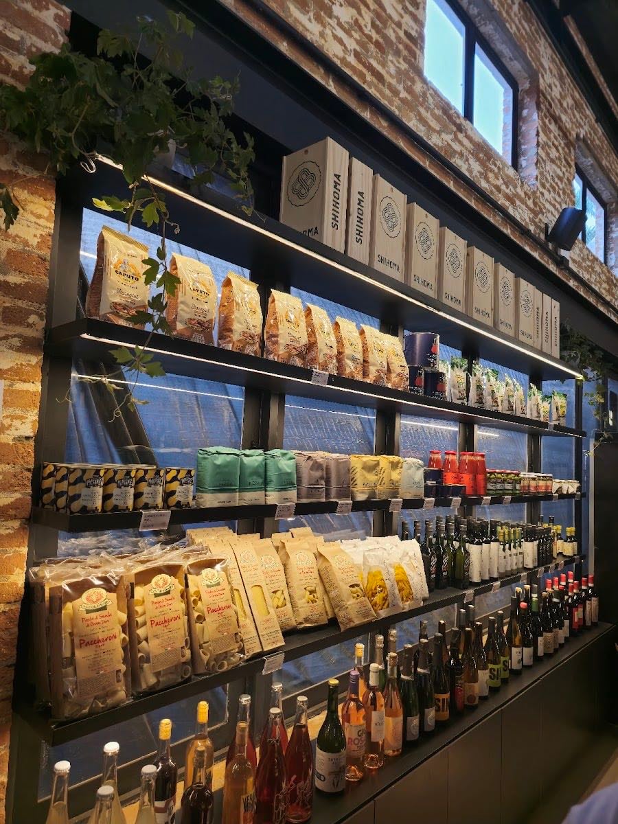 Shihoma Deli