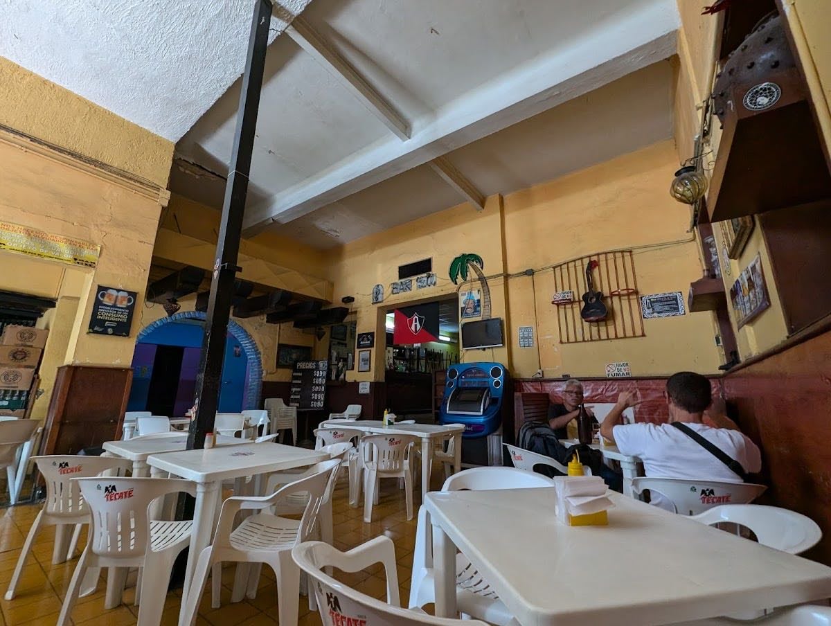 Gil - Bar