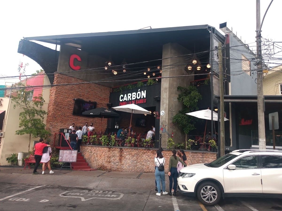 Carbón - Parrilla de barrio