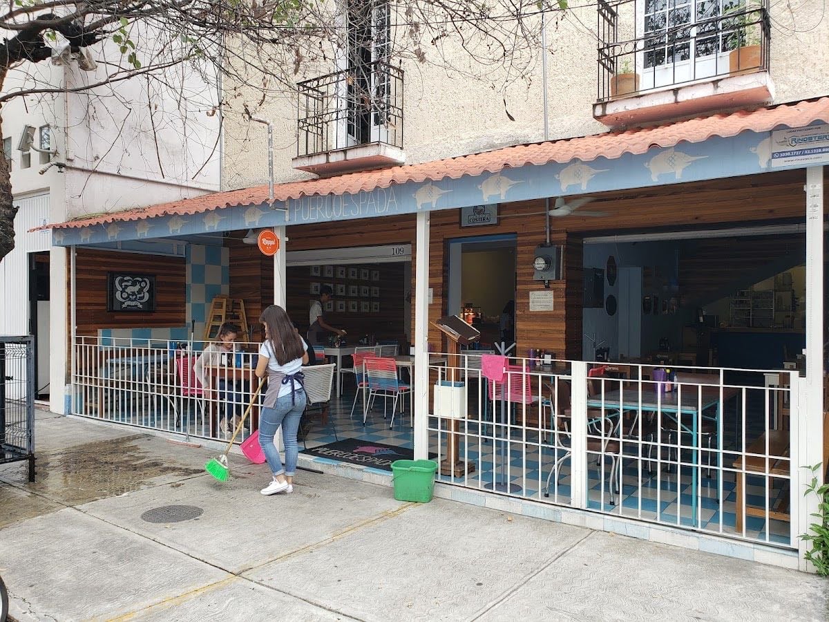 Puerco Espada - Mariscos