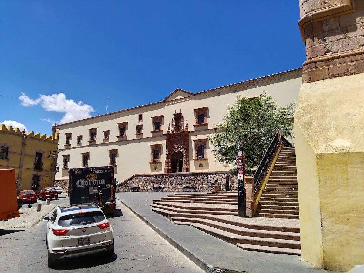 Museo Pedro Coronel - Fusión internacional