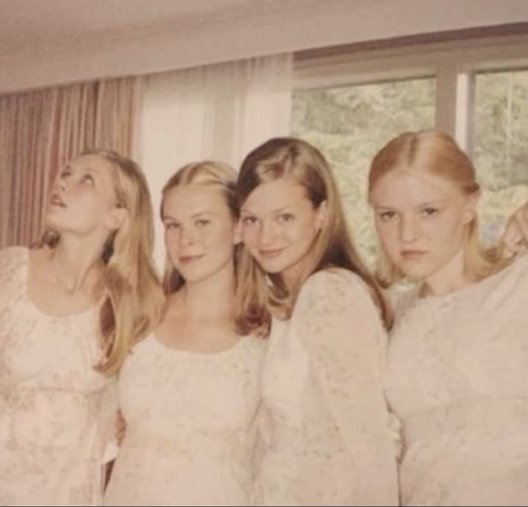 The Virgin Suicides 🤍 - Sofia Coppola · 2000