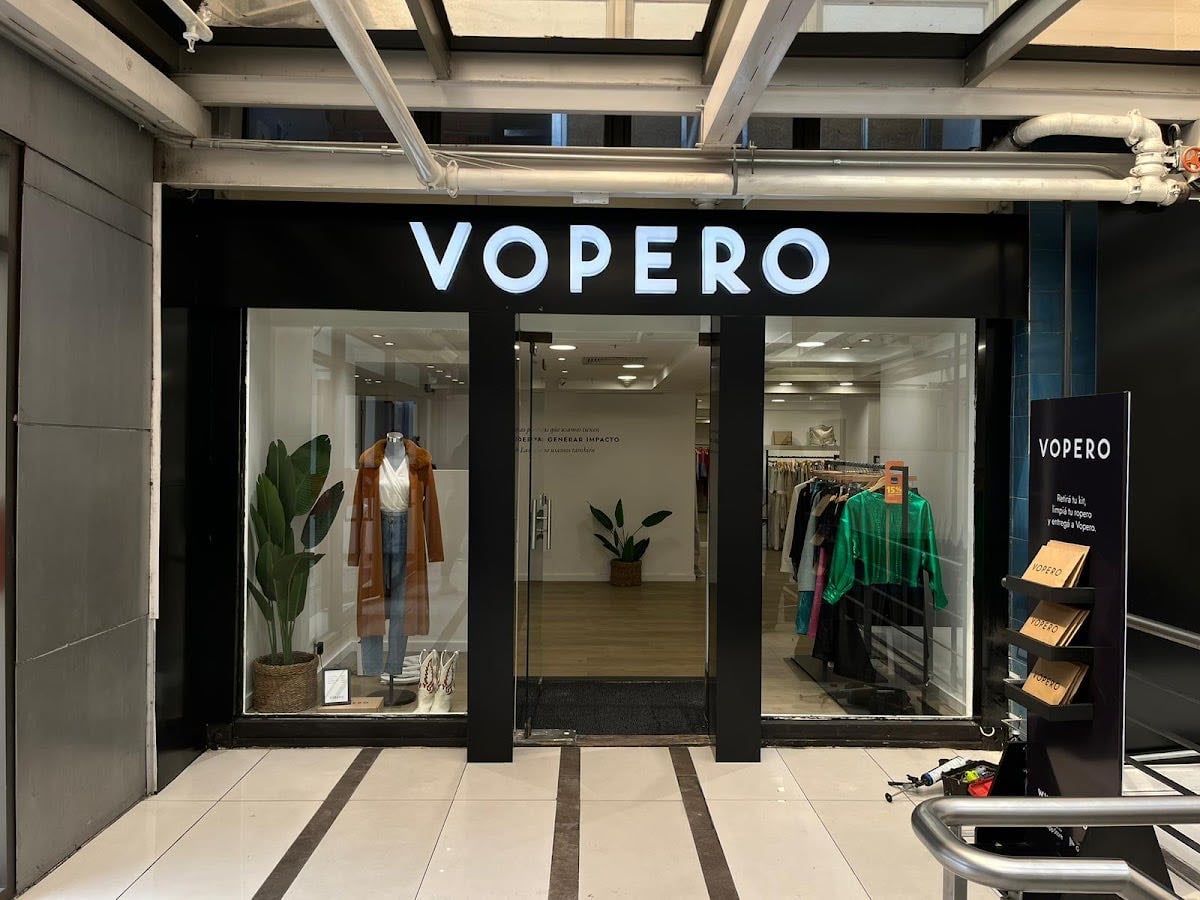 Vopero - thrifting