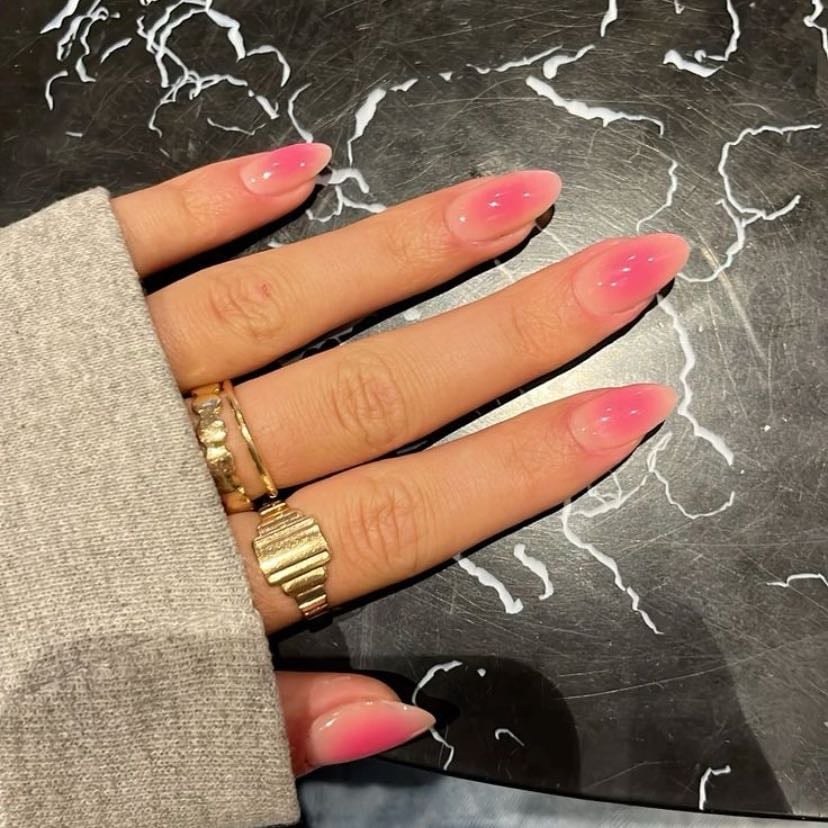 •6