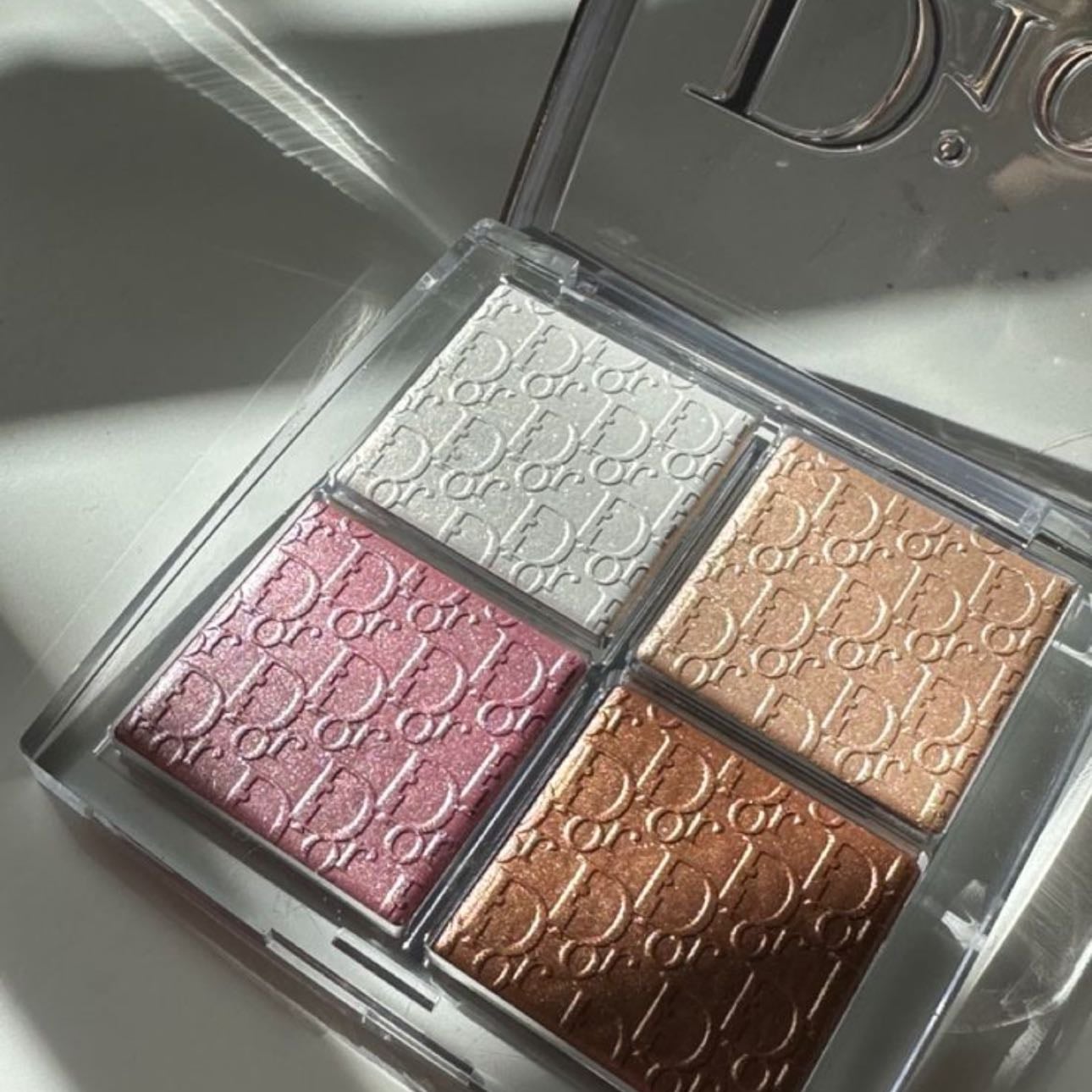 Dior highlight - sirve para sombras, blush y bronzer, brilla muy bonito