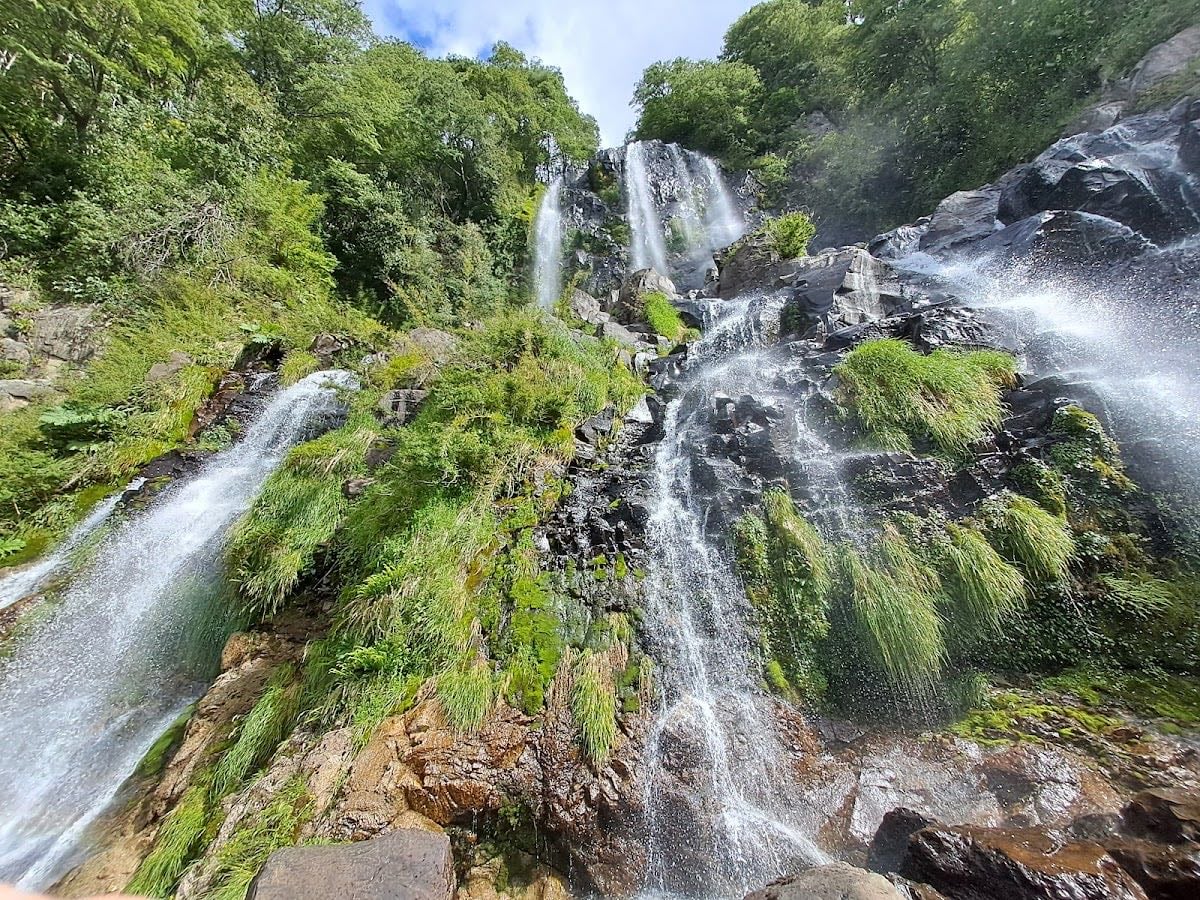 Salto de la niña encantada
