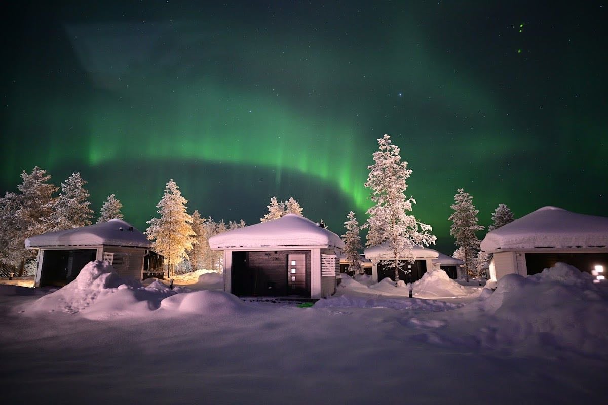 Santa's Igloos Arctic Circle