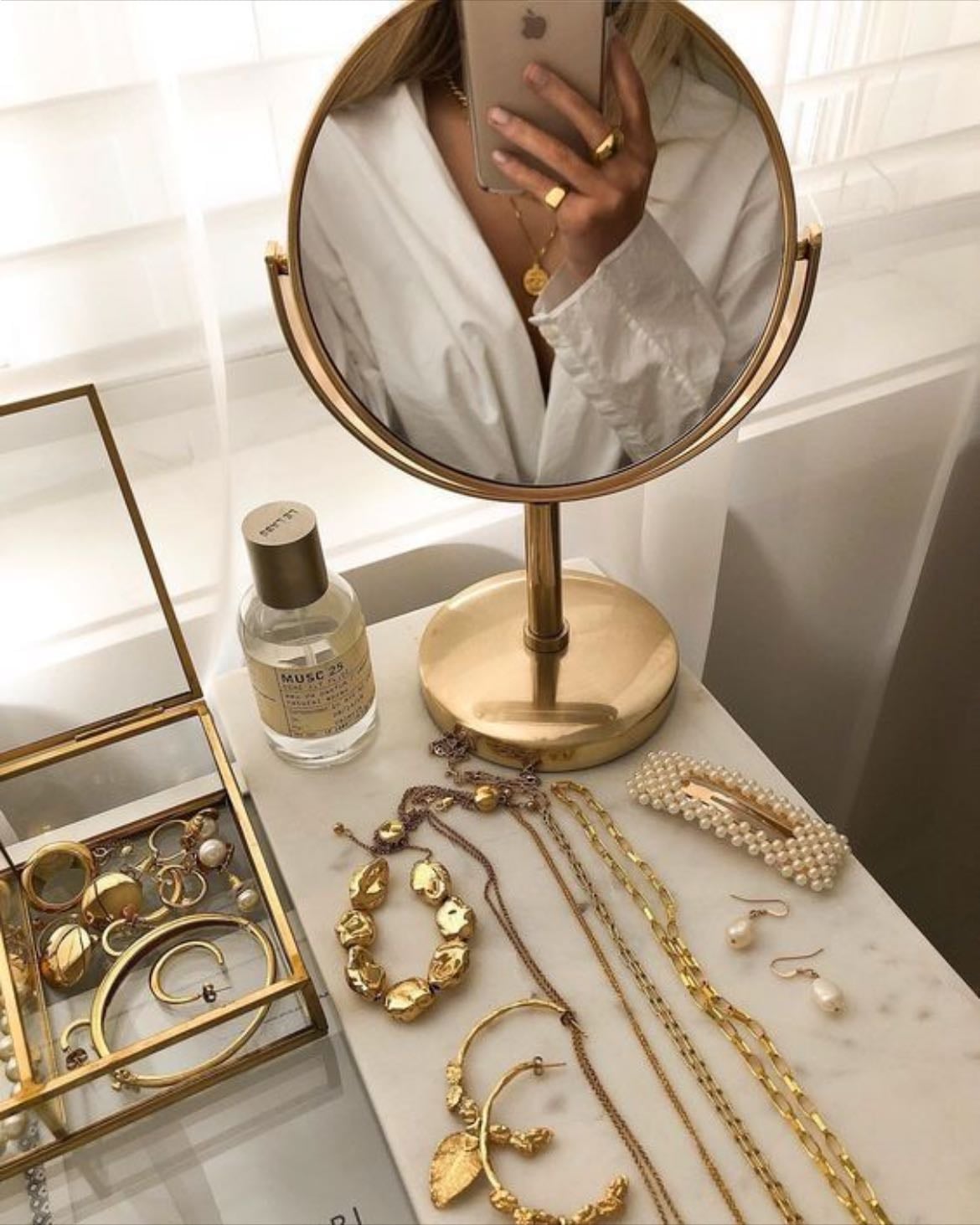 gold jewellery