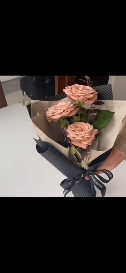 Estilo 1 envoltorio 3 rosas