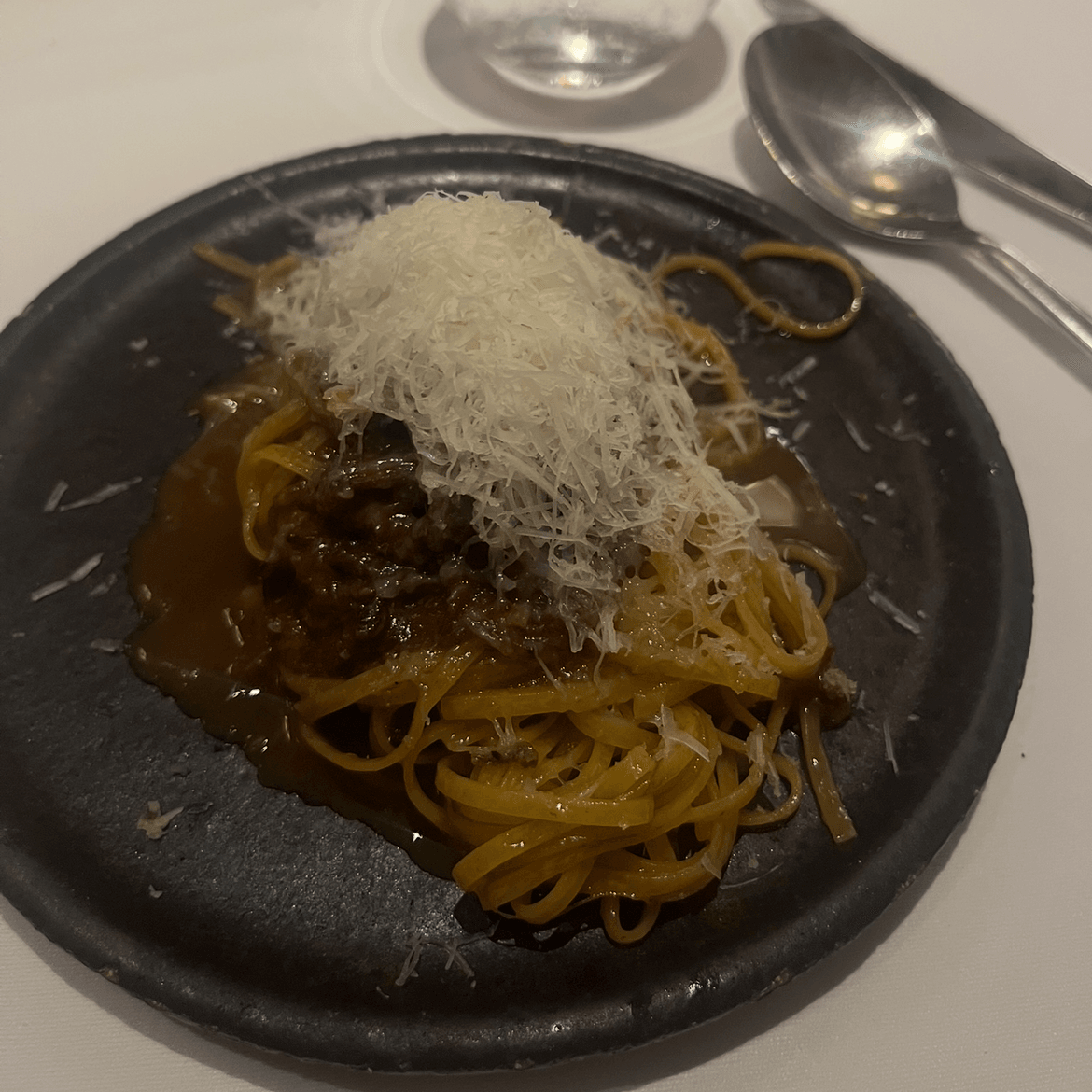 Linguini con rabo de toro