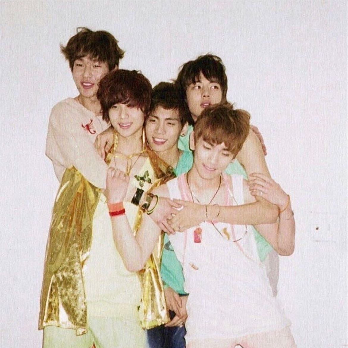 SHINee - Artist