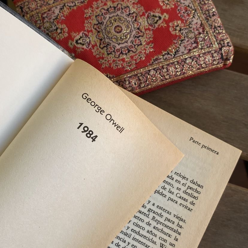 1984 - George Orwell · 1949