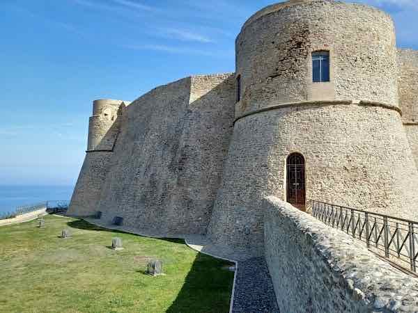 Castello Aragonese