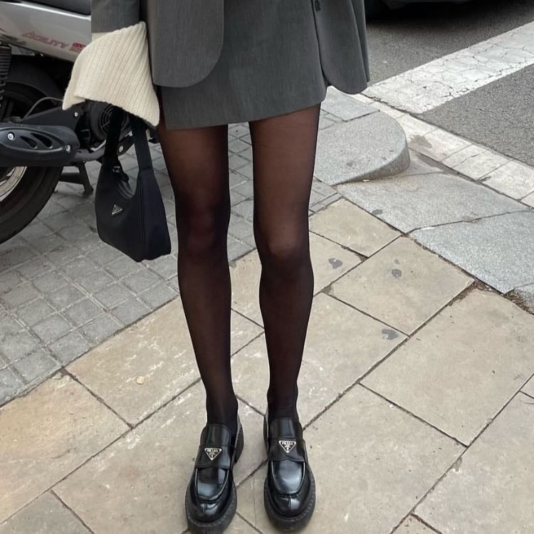 Black tights