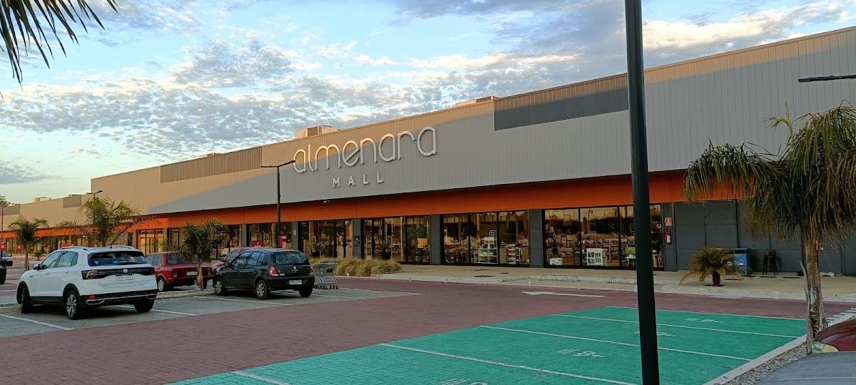 Almenara Mall