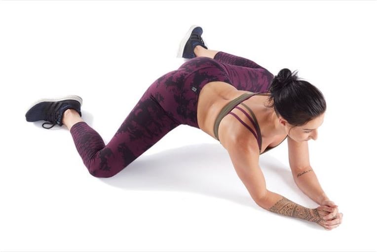 Frog stretch - 30 secs