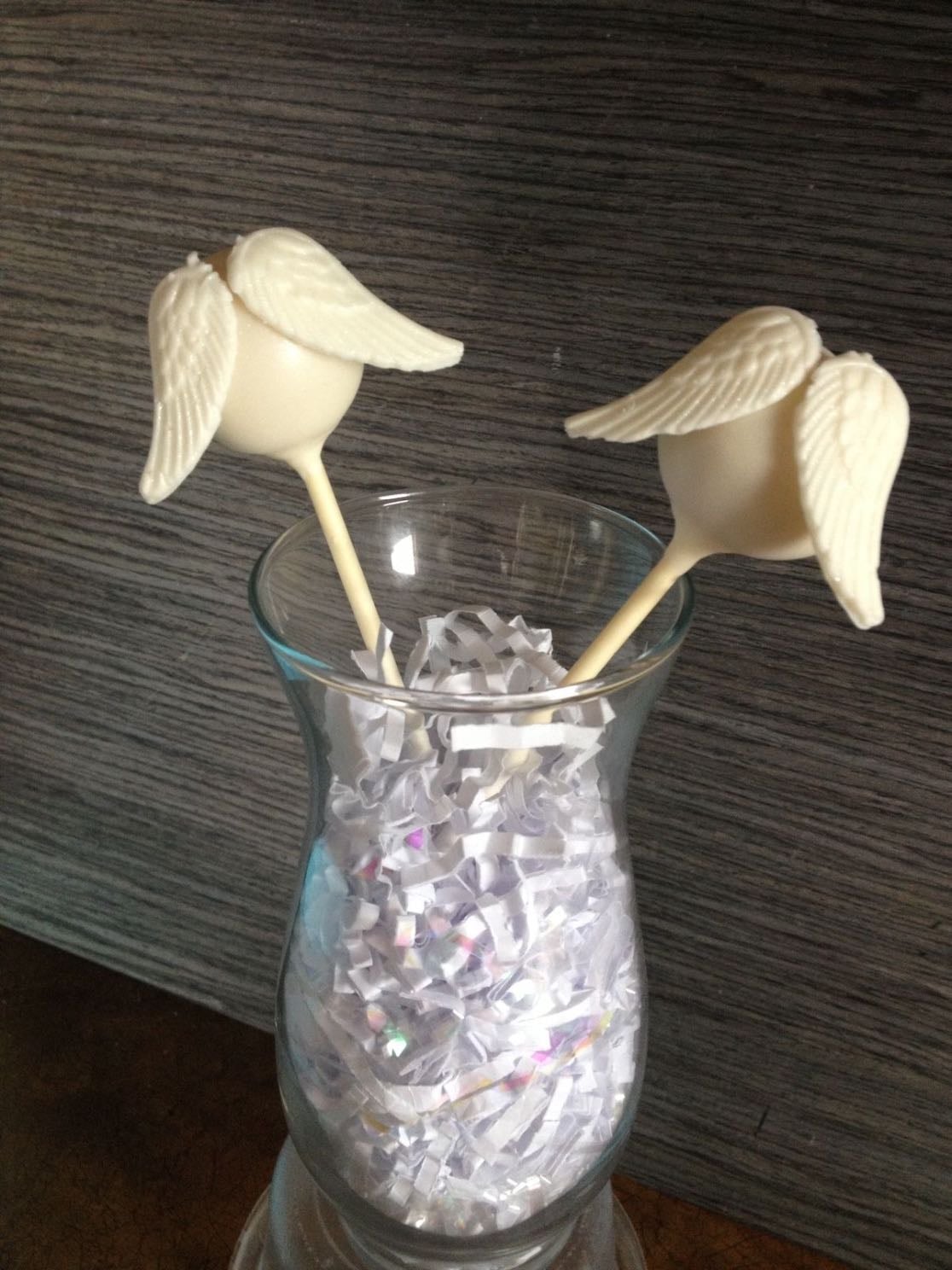 White cake pops