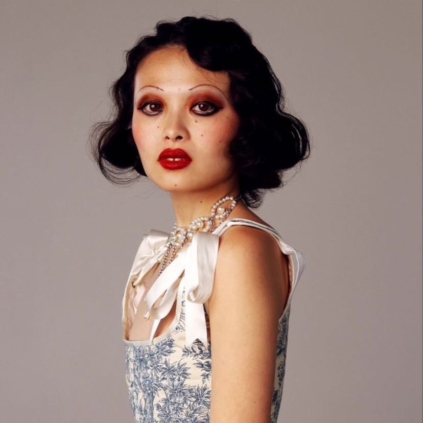 Mina Lee - Fashion and human behaviour