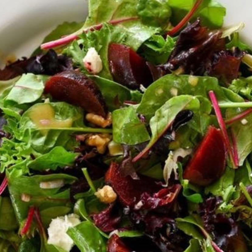 Fresh Lemon salad - With pine nuts, beets and burrata