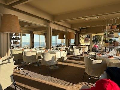 Restaurante Praia da Luz - Chicchettino ma sul mare✨
