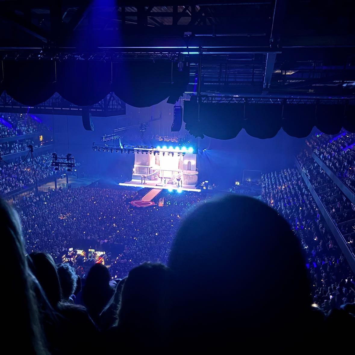 Sabrina carpenter sns - we were right at the top but it was still the best concert I loved it so much