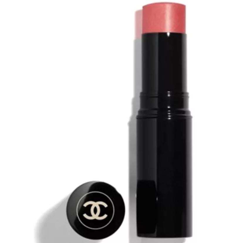 Chanel glow stick: No21 - super glowy and makes my skin gloww