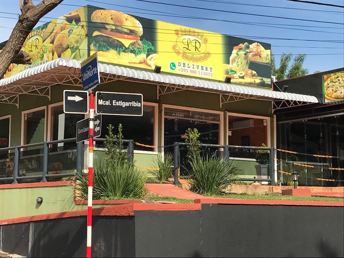 Pizzería La Rotonda lago