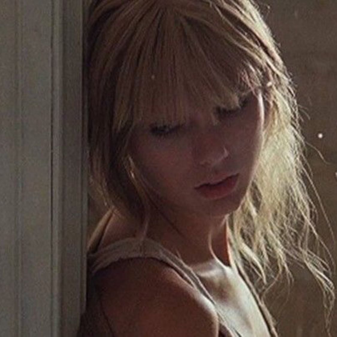 Back To December - I'd go back in time and change it, but I can't So if the chain is on your door, I understand