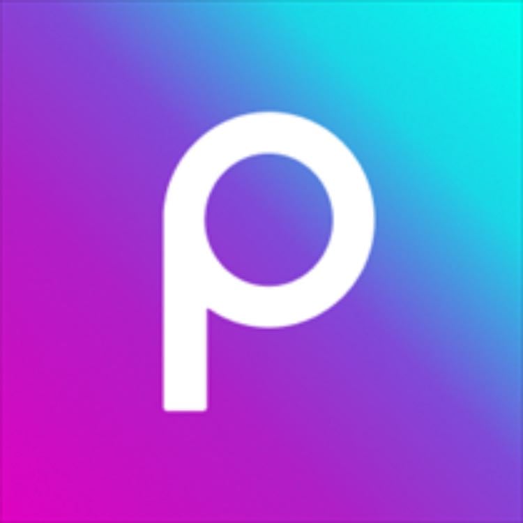 PicsArt - Funciona mucho para editar y poner stikers y decorar fotos, la uso más para editar trabajos y detalles muy básicos y me funciona muy bien.