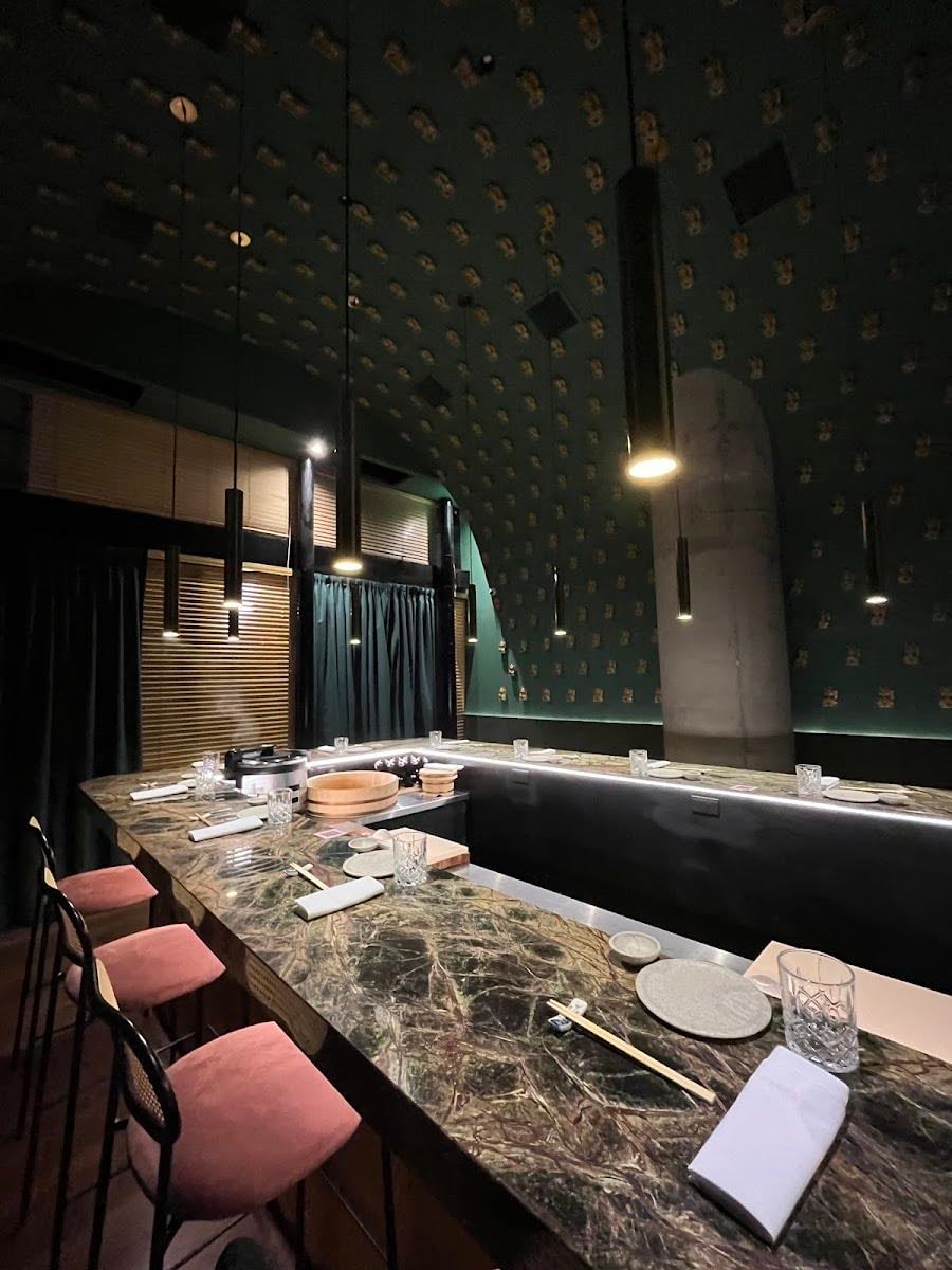 Mutsuhito Omakase Olivos