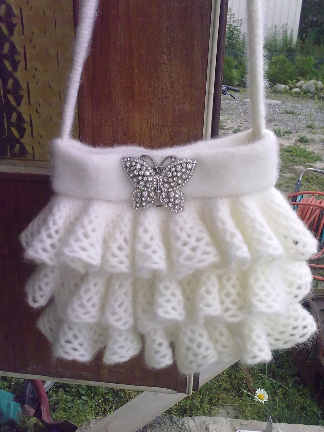 ruffled bag