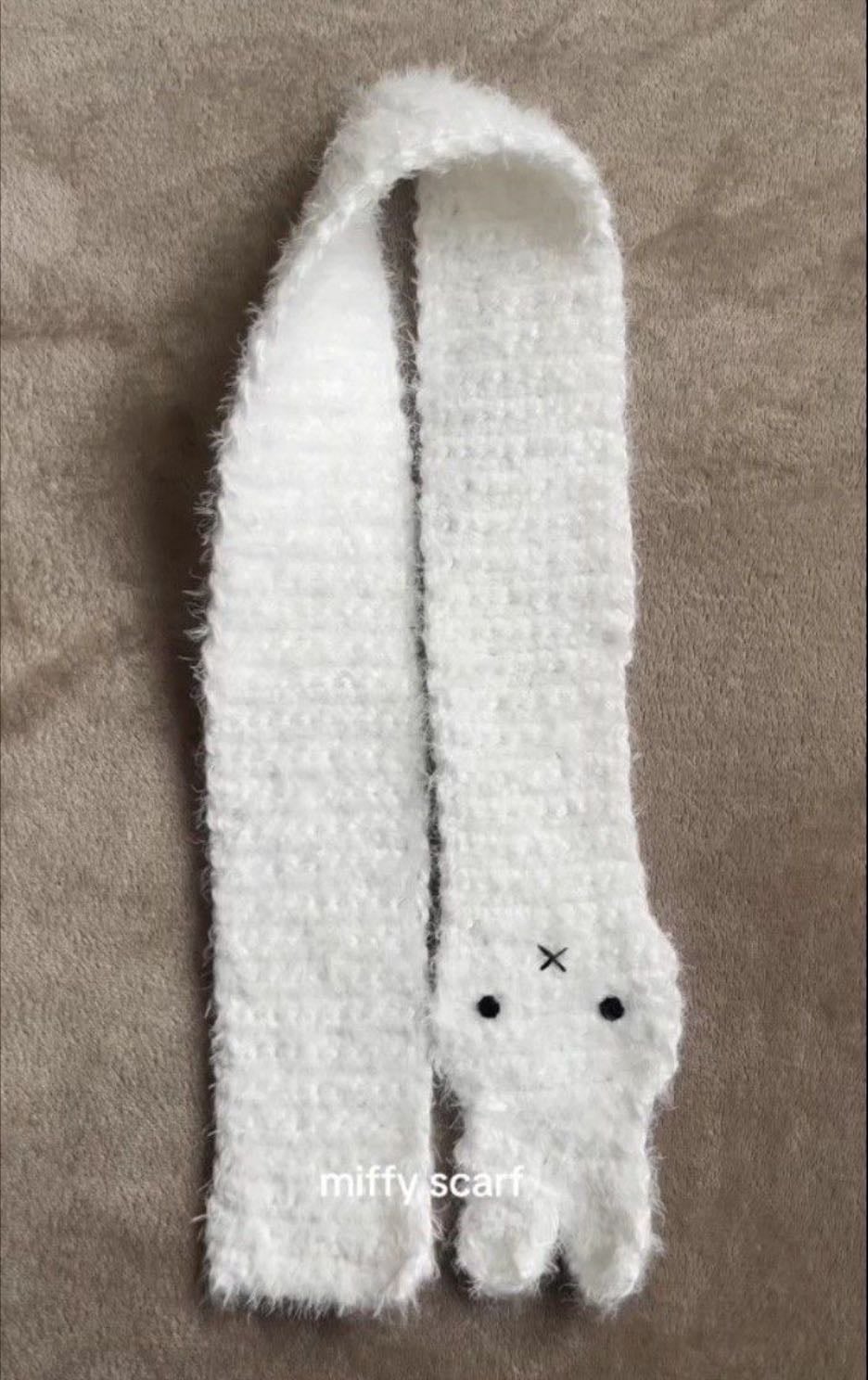 miffy scarf