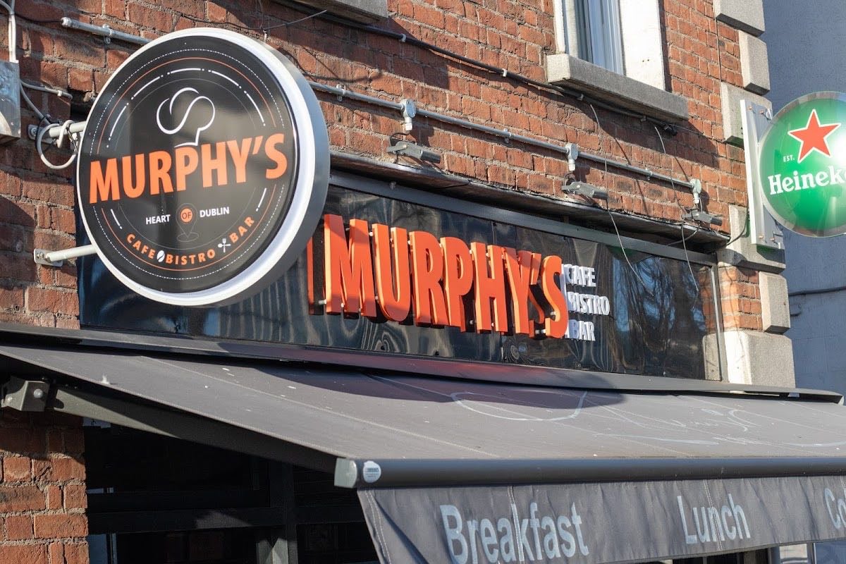 Murphyโs Bistro Cafe