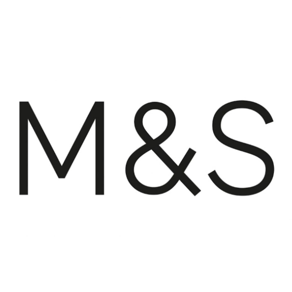 M&S - 𝘔&𝘚 𝘪𝘴 𝘢 𝘉𝘳𝘪𝘵𝘪𝘴𝘩 𝘮𝘶𝘭𝘵𝘪𝘯𝘢𝘵𝘪𝘰𝘯𝘢𝘭 𝘳𝘦𝘵𝘢𝘪𝘭𝘦𝘳 𝘬𝘯𝘰𝘸𝘯 𝘧𝘰𝘳 𝘤𝘭𝘰𝘵𝘩𝘪𝘯𝘨, 𝘣𝘦𝘢𝘶𝘵𝘺, 𝘩𝘰𝘮𝘦 𝘨𝘰𝘰𝘥𝘴, 𝘢𝘯𝘥 𝘧𝘰𝘰𝘥 𝘱𝘳𝘰𝘥𝘶𝘤𝘵𝘴. 𝘛𝘩𝘦𝘪𝘳 𝘧𝘢𝘴𝘩𝘪𝘰𝘯 𝘴𝘵𝘺𝘭𝘦 𝘪𝘴 𝘵𝘪𝘮𝘦𝘭𝘦𝘴𝘴 𝘢𝘯𝘥 𝘦𝘭𝘦𝘨𝘢𝘯𝘵. 𝘈𝘯𝘥 𝘵𝘩𝘦𝘪𝘳 𝘤𝘭𝘰𝘵𝘩𝘪𝘯𝘨 𝘳𝘢𝘯𝘨𝘦𝘴 𝘧𝘳𝘰𝘮 𝘸𝘰𝘮𝘢𝘯’𝘴 𝘸𝘦𝘢𝘳, 𝘮𝘦𝘯’𝘴 𝘸𝘦𝘢𝘳, 𝘢𝘯𝘥 𝘤𝘩𝘪𝘭𝘥𝘳𝘦𝘯’𝘴. 𝘛𝘩𝘦𝘺 𝘥𝘦𝘧𝘪𝘯𝘪𝘵𝘦𝘭𝘺 𝘩𝘢𝘷𝘦 𝘴𝘰𝘮𝘦𝘵𝘩𝘪𝘯𝘨 𝘧𝘰𝘳 𝘦𝘷𝘦𝘳𝘺𝘰𝘯𝘦.