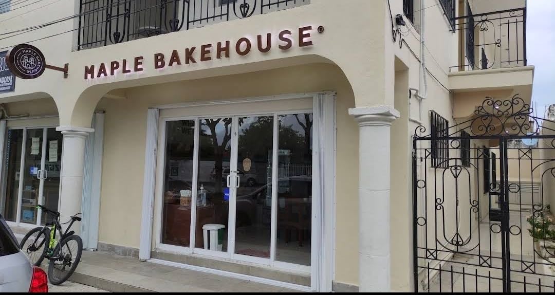 Maple Bakehouse Panadería y Cafetería