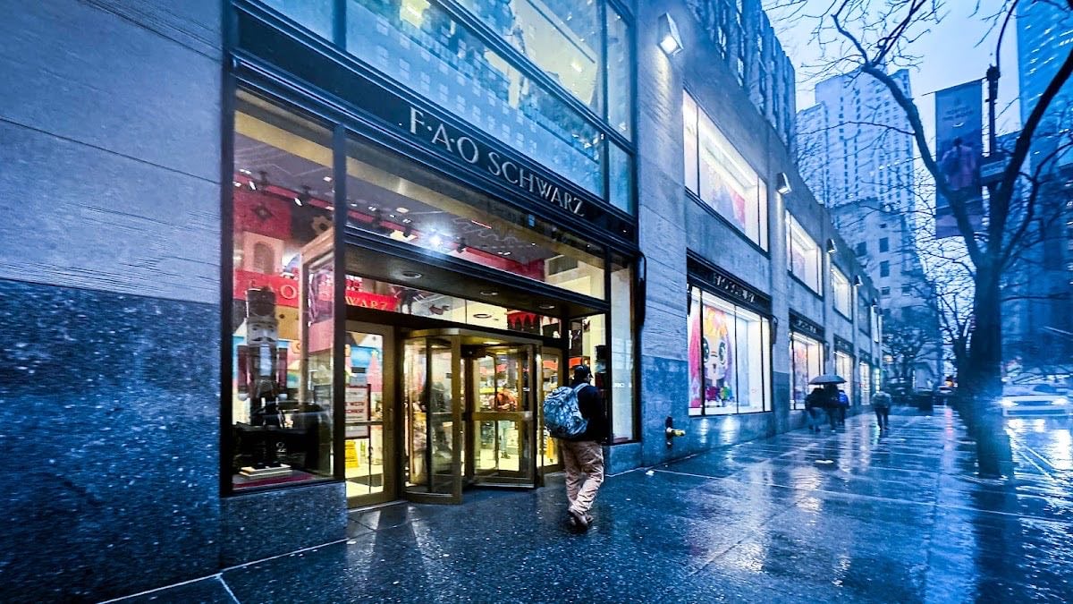 FAO Schwarz - jellycat cafe
