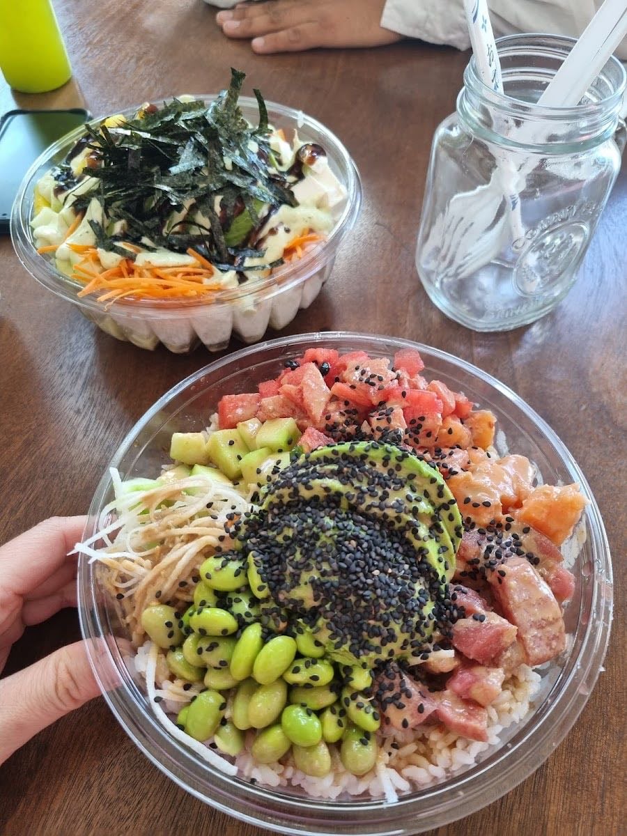 HULA POKES & SALADS COLINAS DEL PADRE