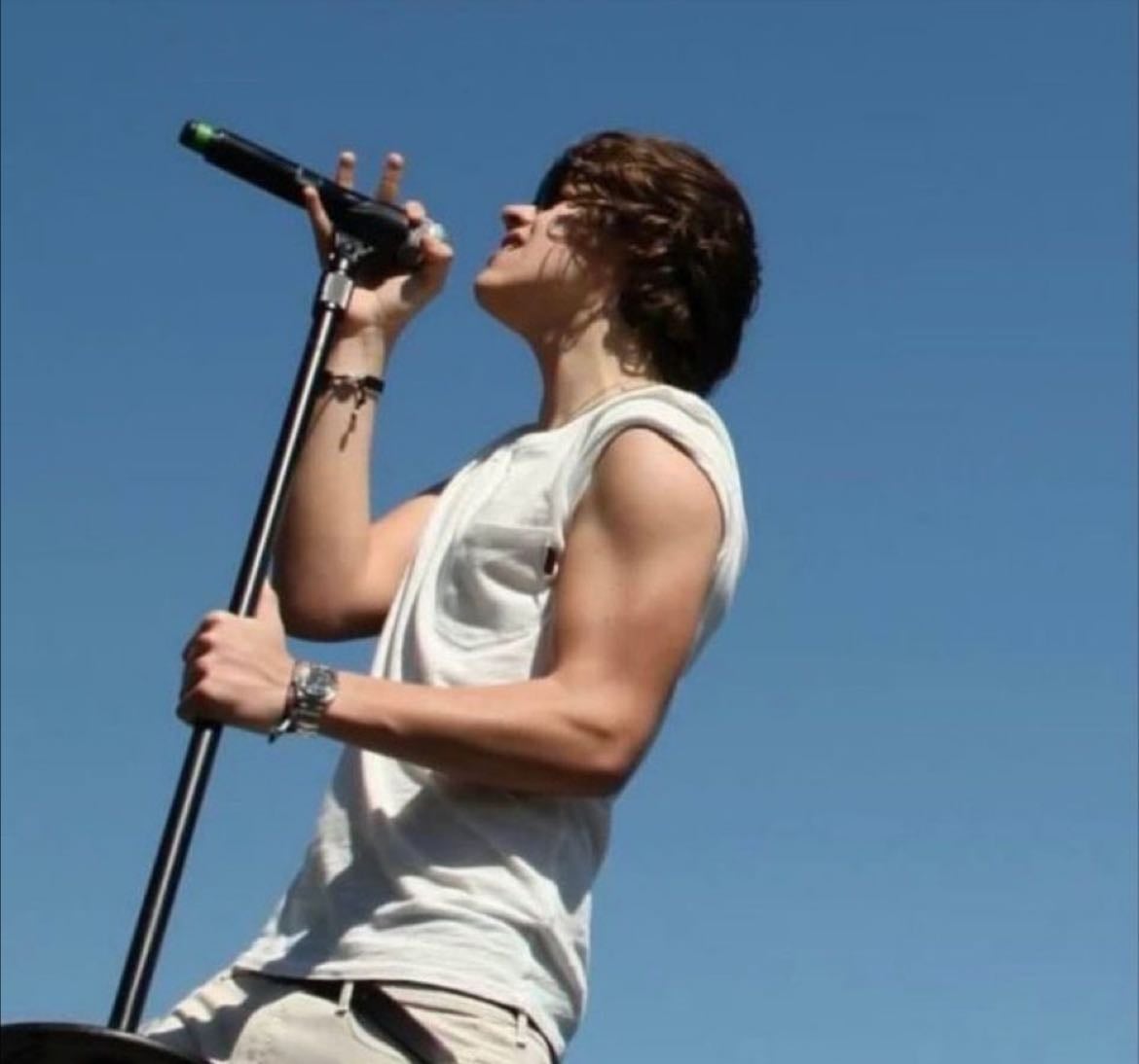 Best harry songs - Music hypelist by Caitlin Tomlinson