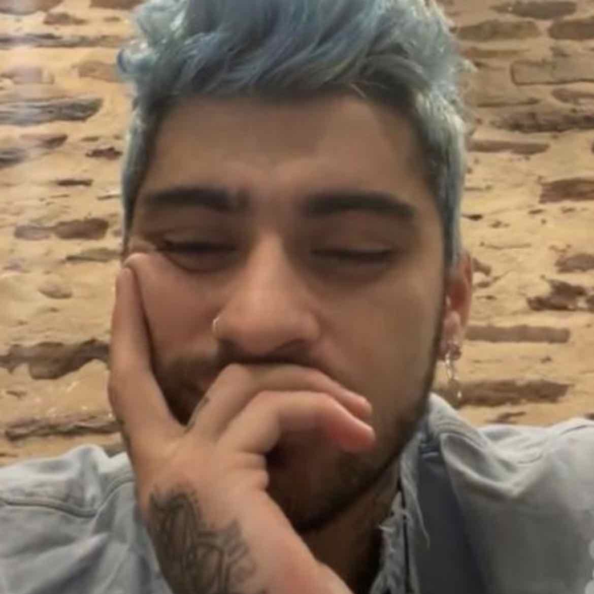 blue hair zayn<3 - THE STREAMSSSSSSSSS