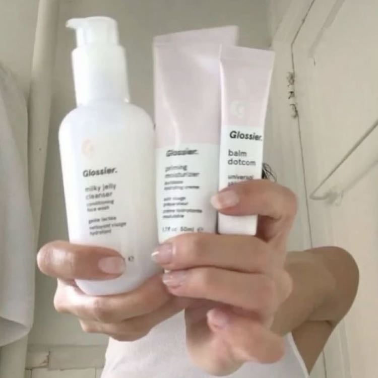 Glossier - Balm + moisturizer