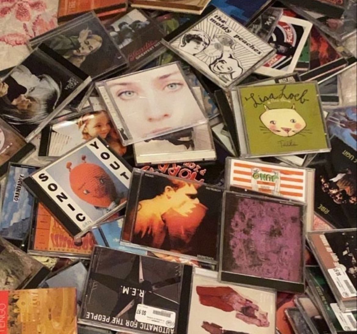 Singers/Bands I adore - Music hypelist by LivingDeadGirl