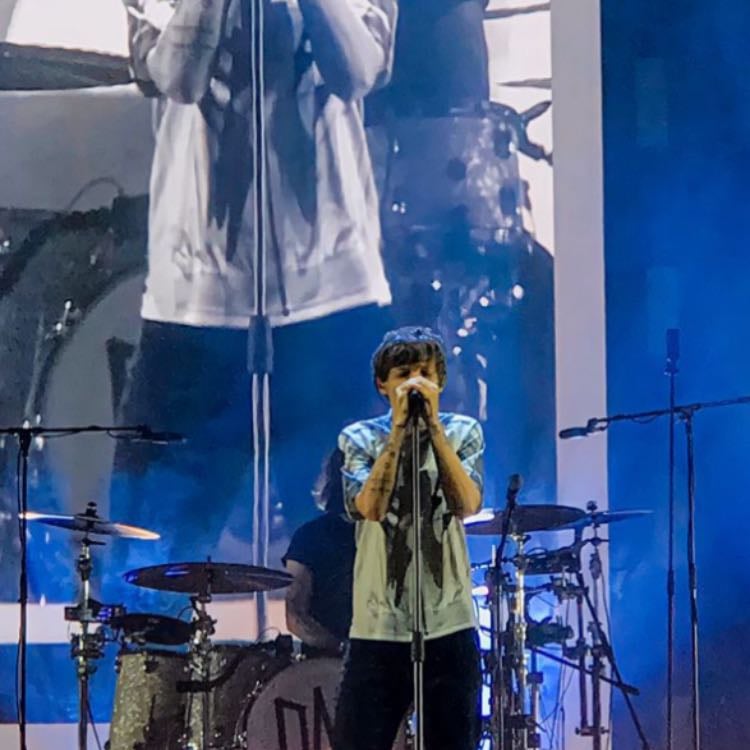 You mean everything to someone so do not give up - - Louis William Tomlinson๐ฑ๐