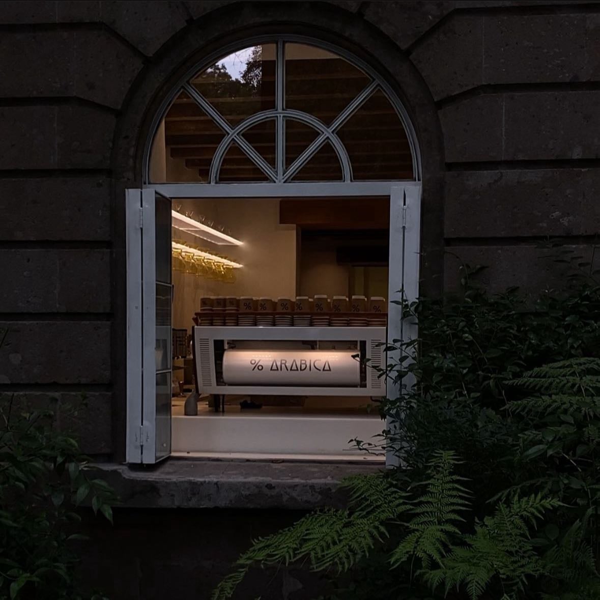 % Arabica - Japanese coffee chain known for espressso and minimalist aesthetic.